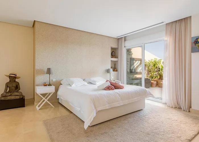 펜션 Penthouse Puerto Banus 마르베야